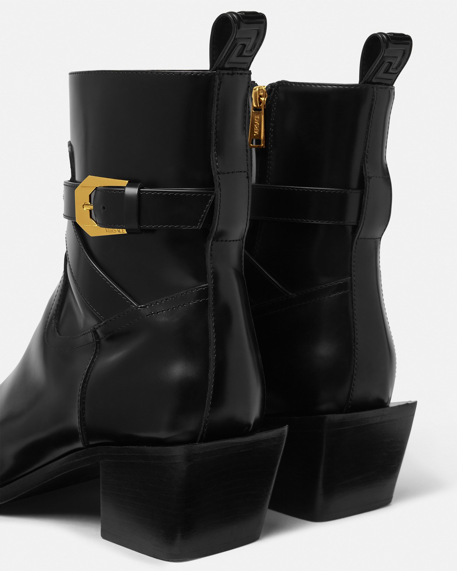 versace ブーツ Arrow Chelsea Boots | VERSACE US