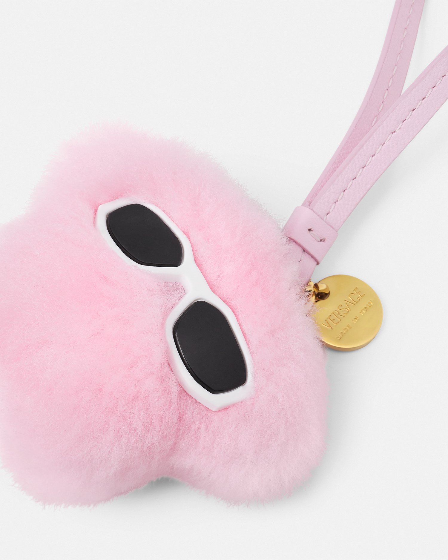 VERSACE メデューサ ふわふわ チャーム ピンク ヒョンジン キーホルダー Medusa Fluffy Shearling Charm Pink | VERSACE US