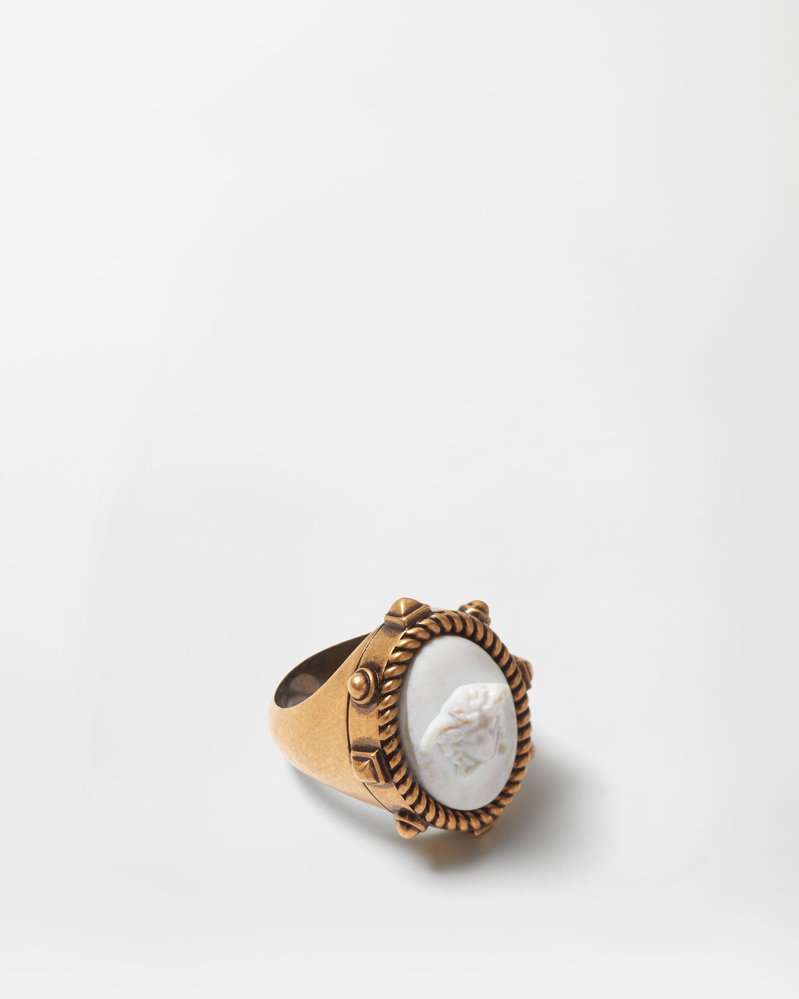 Versace Tivoli Ring In Gold