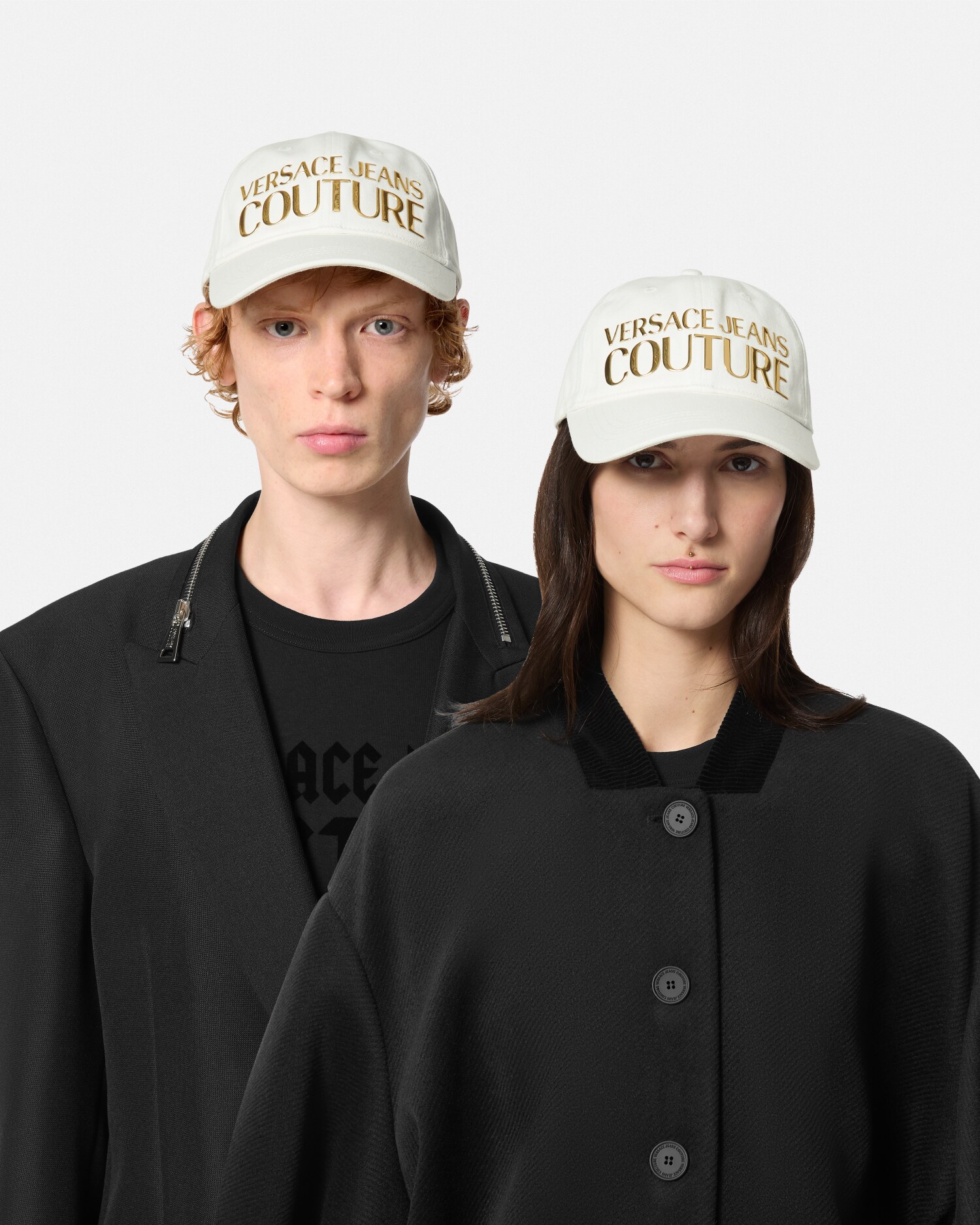 【VERSACE】ロゴ エンボス加工 ベースボールキャップ デニム Logo Baseball Cap | VERSACE IN