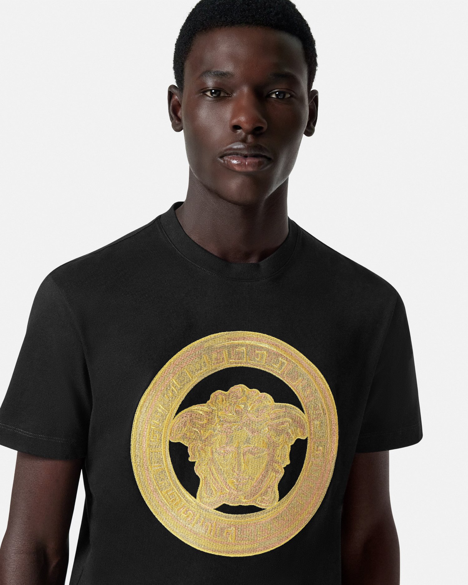 Tシャツ・カットソー VERSACE 1013944-1A14393_1B000 MEDUSA EMBROIDERY T-SHIRT 90_1013944-
