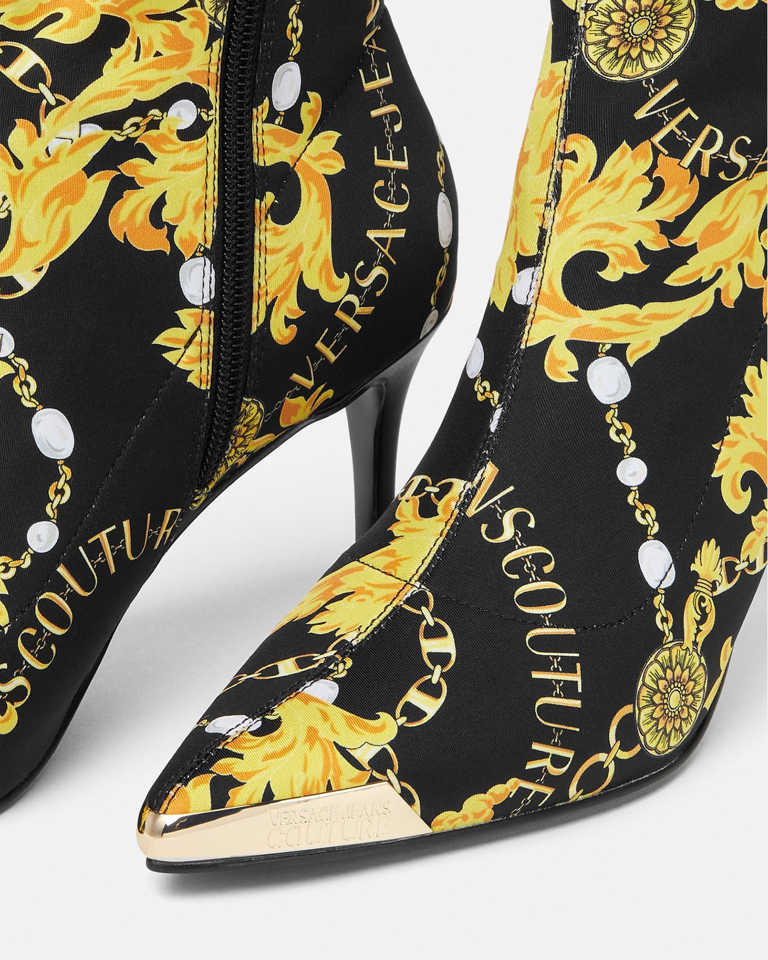 VERSACE ステゴロパンチャーズ 90_E75VA3S51-