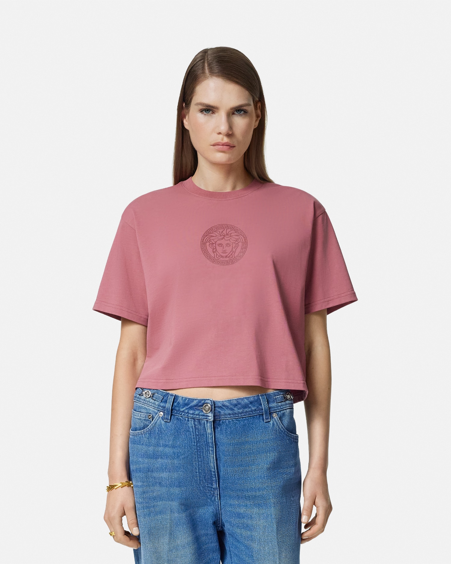 【送料&関税込】Versace Medusa Crop T-shirt Medusa Crop T-Shirt | VERSACE US