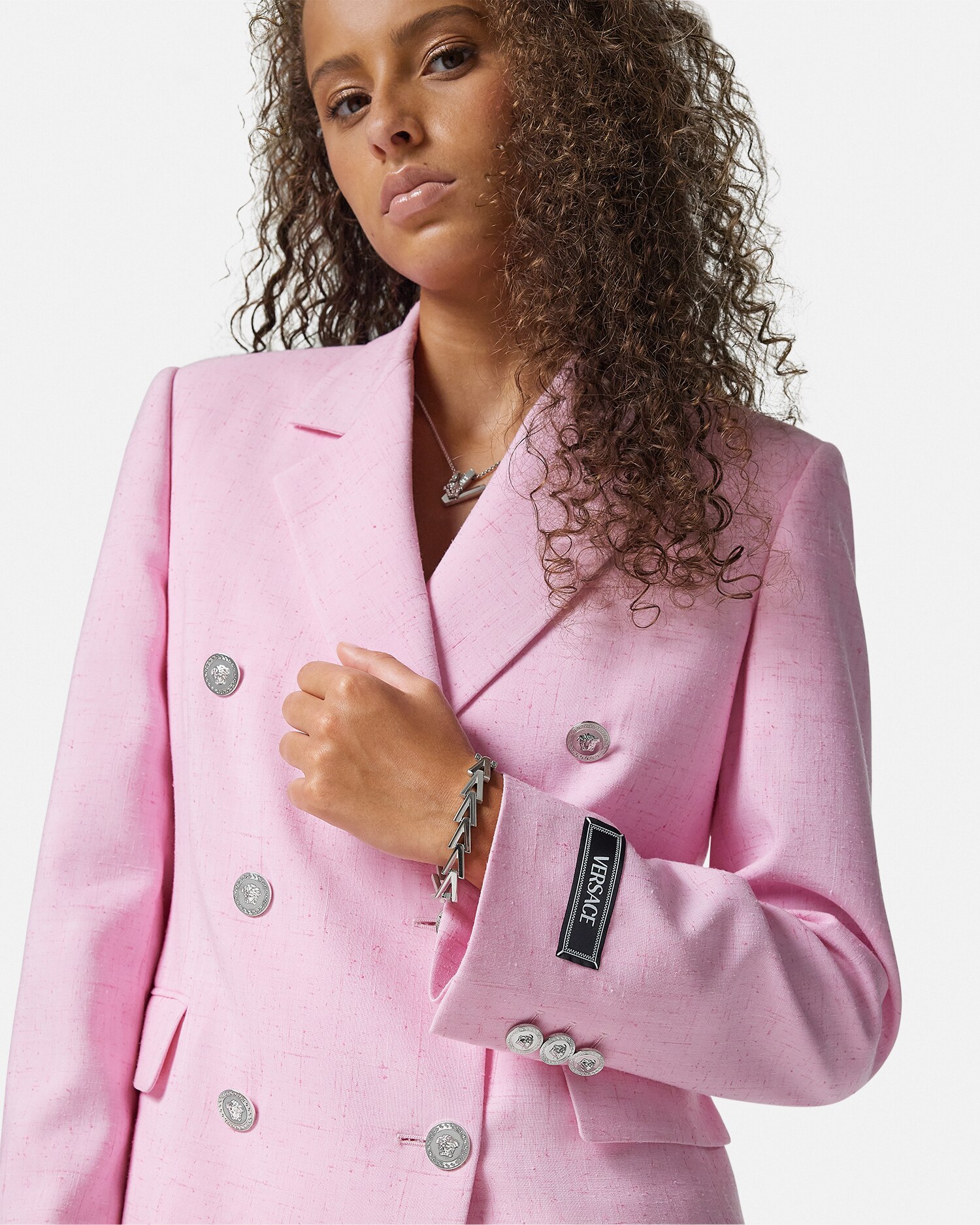 【送料&関税込】Versace Double-breasted Cropped Blazer 90_1017678-